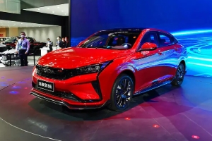 東風(fēng)風(fēng)神奕炫值得入手嗎，動(dòng)力滿足日常需求（空間寬敞夠用）