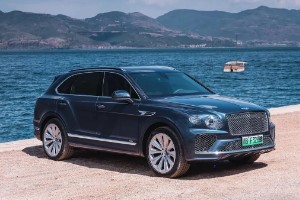 賓利新能源suv價(jià)格 添越混動(dòng)版238萬(wàn)一臺(tái)(沒(méi)有新能源車型)