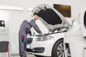 4s店保養(yǎng)和外面保養(yǎng)有什么區(qū)別 價格，配件，技術都有所不同