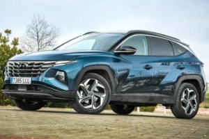 現(xiàn)代途勝混動(dòng)多少錢 2022款途勝混動(dòng)售價(jià)15萬(wàn)(落地18萬(wàn))