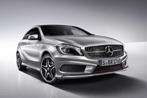 奔馳a級(jí)車型有哪些 奔馳a級(jí)車型有兩款（奔馳A180，奔馳A200L）