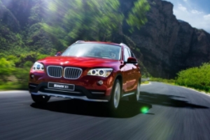 寶馬x1怎么樣 外觀大氣、動(dòng)力強(qiáng)勁、空間寬敞（2780毫米長(zhǎng)軸距）