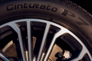 倍耐力輪胎怎么樣 抓地力好、行駛穩(wěn)定性好、排水能力好