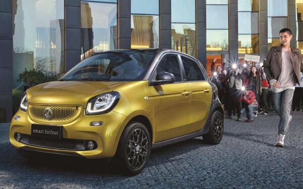 奔馳Smart的車標歷史 代表斯沃奇和戴姆勒的合作藝術