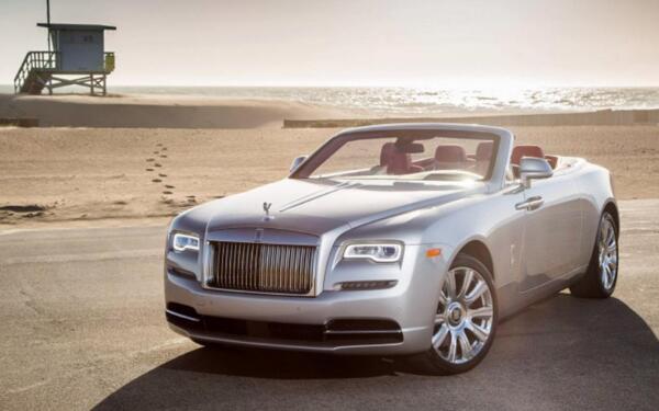 輪距是什么意思 左、右車輪中心間的距離