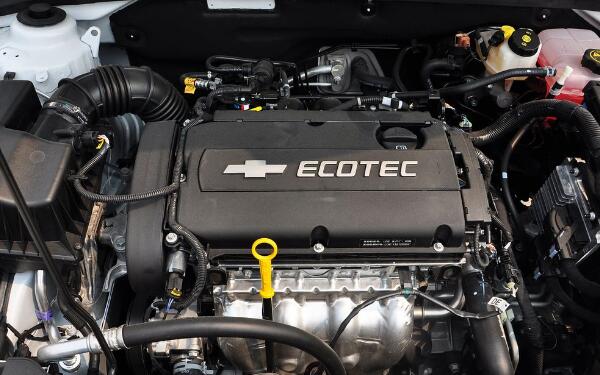 科魯茲發(fā)動機(jī)系列介紹 科魯茲發(fā)動機(jī)故障燈亮怎么回事	