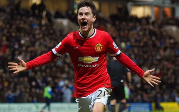 中場發(fā)動(dòng)機(jī)是什么 球隊(duì)最重要的球員之一	