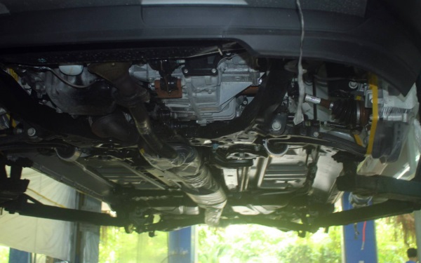 底盤(pán)裝甲是什么意思 底盤(pán)裝甲有必要做嗎