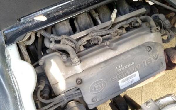 轉向助力油管漏油還能開嗎 轉向助力油管爆開的原因有哪些