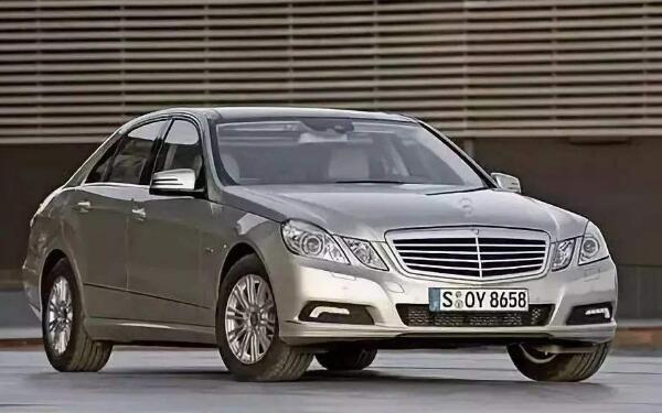 e300l奔馳價(jià)格多少 官方定價(jià)43.08-64.28萬(wàn)元