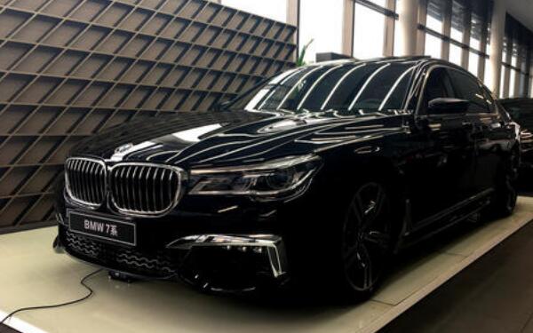 外觀大氣配置豪華 寶馬740li價(jià)格多少