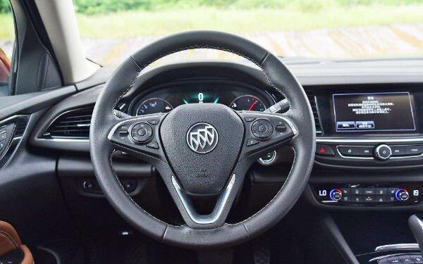 全新別克君威勢(shì)不可擋 新款別克君威價(jià)格多少一輛