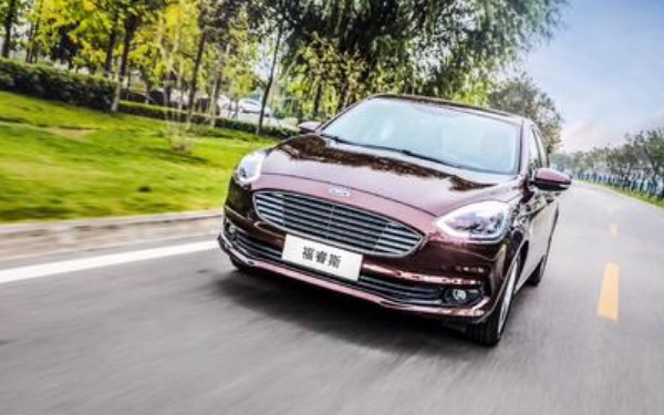 長(zhǎng)安福特價(jià)格大全 福特?zé)衢T(mén)轎車(chē)報(bào)價(jià)多少