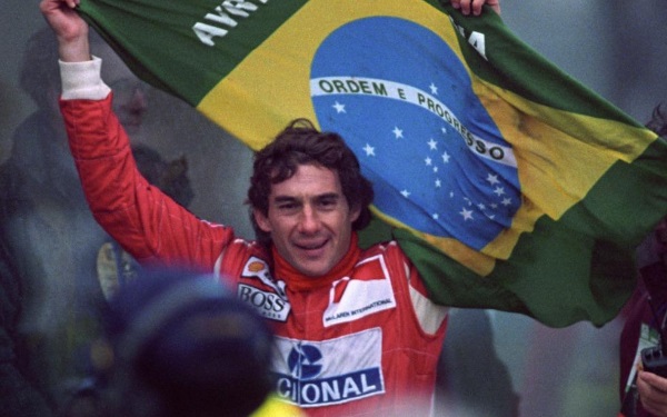 被譽(yù)為“天才車(chē)神” 埃爾頓·塞納的傳奇人生