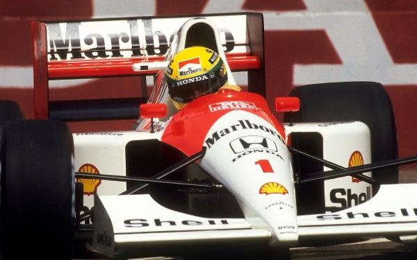 被譽(yù)為“天才車(chē)神” 埃爾頓·塞納的傳奇人生