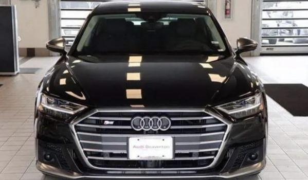 全新奧迪S8L正式上市，百公里加速成績(jī)可達(dá)到4秒