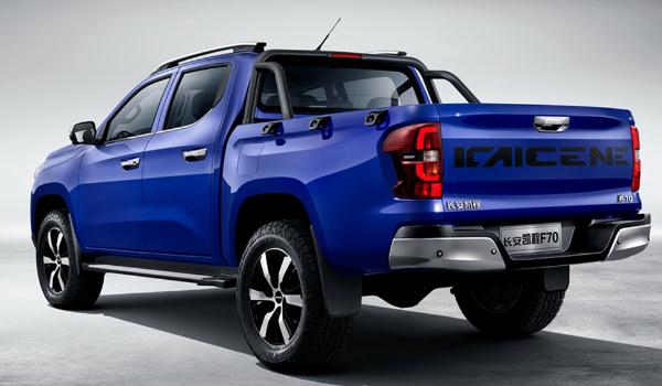 長(zhǎng)安凱程F70自動(dòng)擋上市，內(nèi)飾配置透露出濃濃的科技感