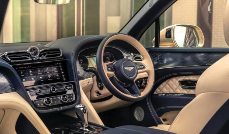 新款賓利添越PHEV上市，0-100km/h加速時(shí)間為5.5秒