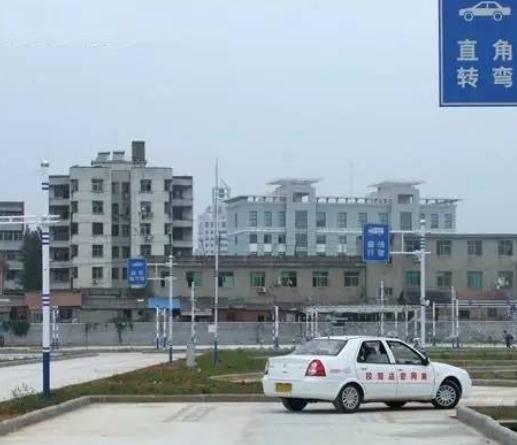 學(xué)駕照要多久可以拿到駕照，不出意外45天可拿證