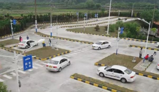 學(xué)駕照要多少錢2021，一分錢一分貨