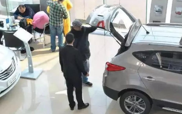 購(gòu)車網(wǎng)站哪個(gè)最靠譜 5大汽車網(wǎng)站可供選擇