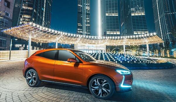 賽力斯SF5自由遠(yuǎn)征版，零百加速時(shí)間達(dá)到4秒級(jí)