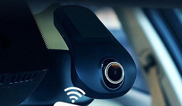 目前最好的行車記錄儀，隱藏式的更受歡迎