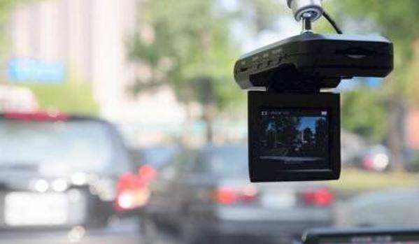 車上必備的17件神器有哪些？必備神器不能少（實用性強）