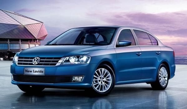 10萬左右什么車好，軒逸VS飛度油耗很實惠（軒逸銷量更好）