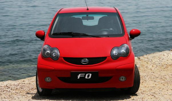 5萬以內(nèi)買什么車好，比亞迪F0配高性能環(huán)保的發(fā)動機(jī)（油耗低）