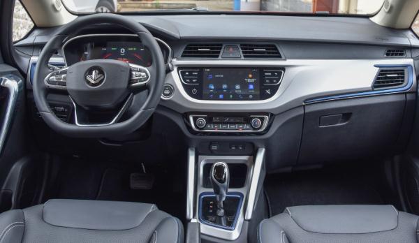 楓葉汽車楓葉80V上市，汽車行業(yè)新秀（具備可充可換電的能力）