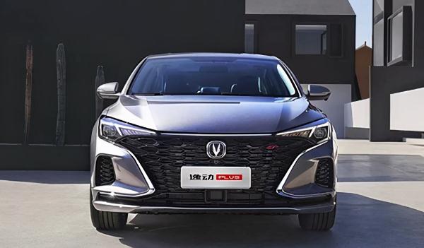 2021款逸動PLUS上市，性價比高售價實惠（成熟中帶點霸氣