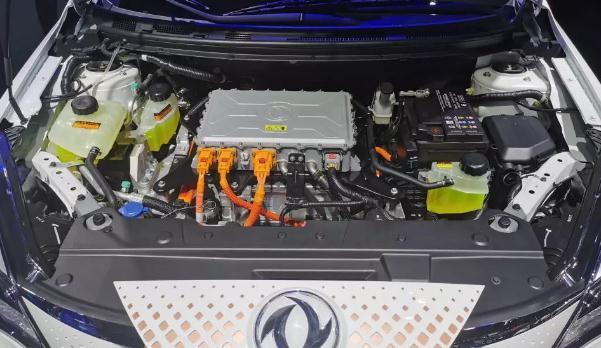 東風(fēng)風(fēng)神E70新增車型上市，三種續(xù)航選擇（滿足消費(fèi)的不同需求）