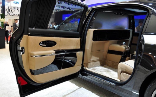 邁巴赫車多少錢 售價最高可達(dá)千萬