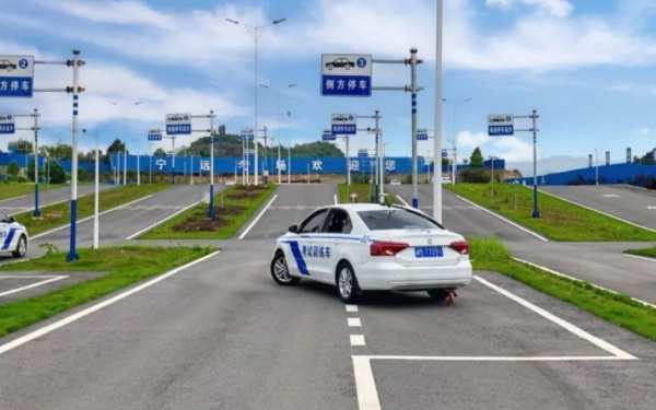 科目二考試注意事項和細節(jié) 科目二考什么內容