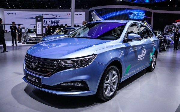 一汽奔騰b30ev400報(bào)價(jià) 一汽奔騰b30ev400多少錢