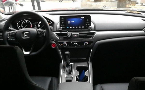 雅閣260精英版最新落地價 雅閣260精英版報價