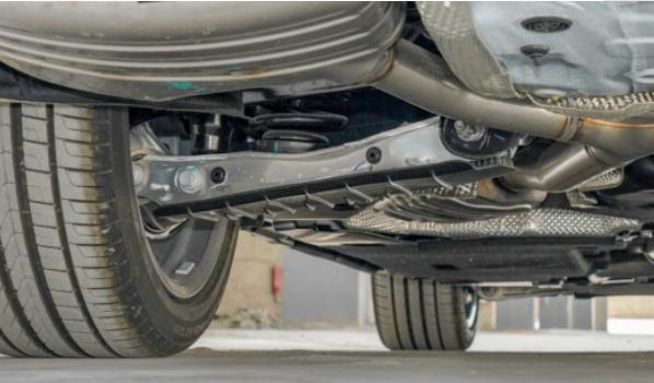 什么是電磁感應(yīng)懸掛，抑制汽車產(chǎn)生的振動(dòng)（增強(qiáng)穩(wěn)定性）