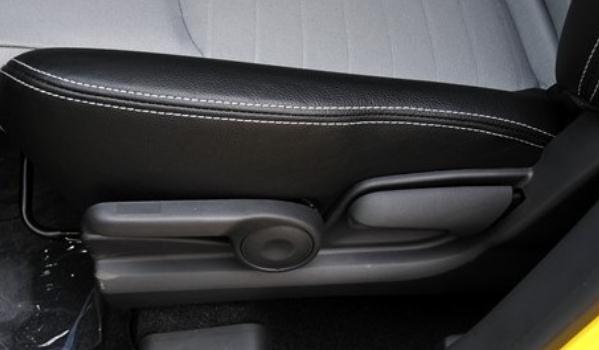 座椅高低調(diào)節(jié)，怎么舒服怎么調(diào)(手動調(diào)節(jié)、自動調(diào)節(jié)）