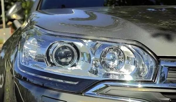 什么是大燈高度可調，分為手動調節(jié)和自動調節(jié)（減少隱患）