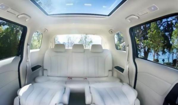 什么是后排側(cè)隱私玻璃，高端大氣有檔次（擁有更舒適的環(huán)境）