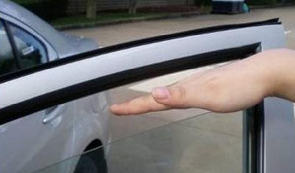 什么是車窗防夾手功能，智能識(shí)別很貼心（通過觸覺和視覺執(zhí)行）