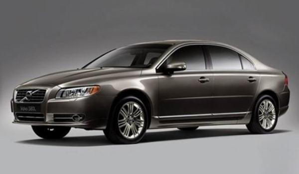 沃爾沃s80多少錢，二手車保值率低（維修保養(yǎng)難）