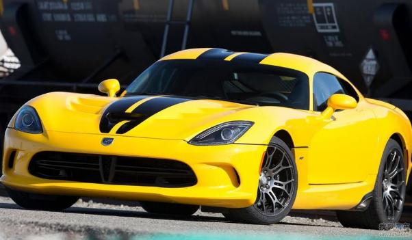 蝰蛇多少錢，道奇蝰蛇售價75萬左右（速度超快）