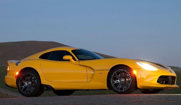 蝰蛇多少錢，道奇蝰蛇售價75萬左右（速度超快）