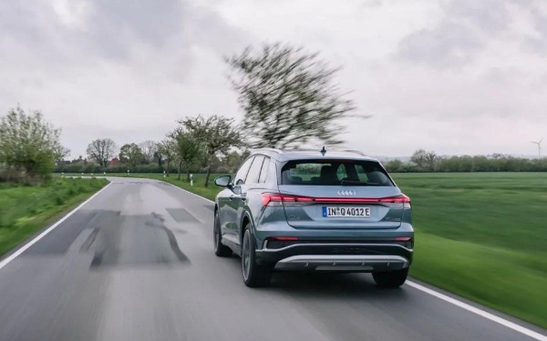 兩驅(qū)和四驅(qū)哪個(gè)實(shí)用 城市suv兩驅(qū)好還是四驅(qū)好