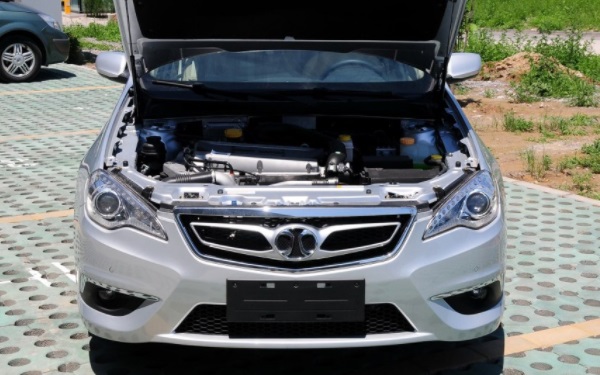 北汽紳寶d70動(dòng)力測評 北汽紳寶d70油耗多少