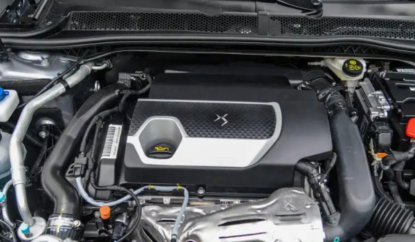 ds9這款車怎么樣 動(dòng)力強(qiáng)勁安全性高(百公里油耗8L)