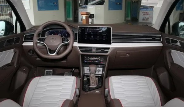 ds7和途觀l哪個好 途觀l動力強勁車身長達(dá)4.7米