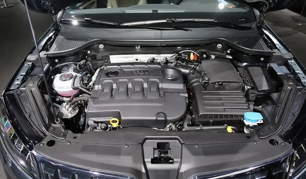 寶駿530怎么樣值得買嗎 搭載1.5T四缸發(fā)動(dòng)機(jī)（百公里油耗6L）